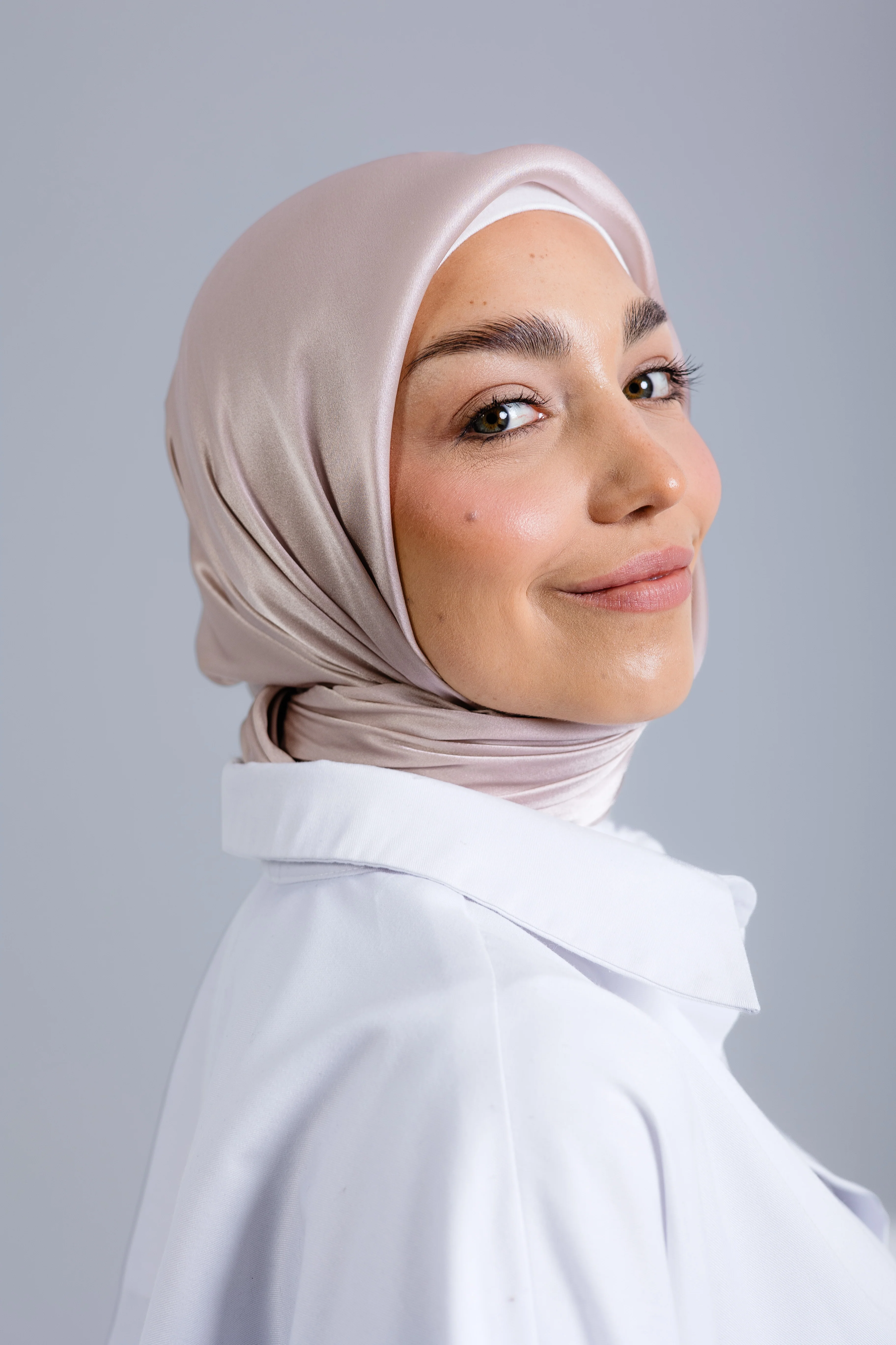 Champagne Silk Square - Image 3