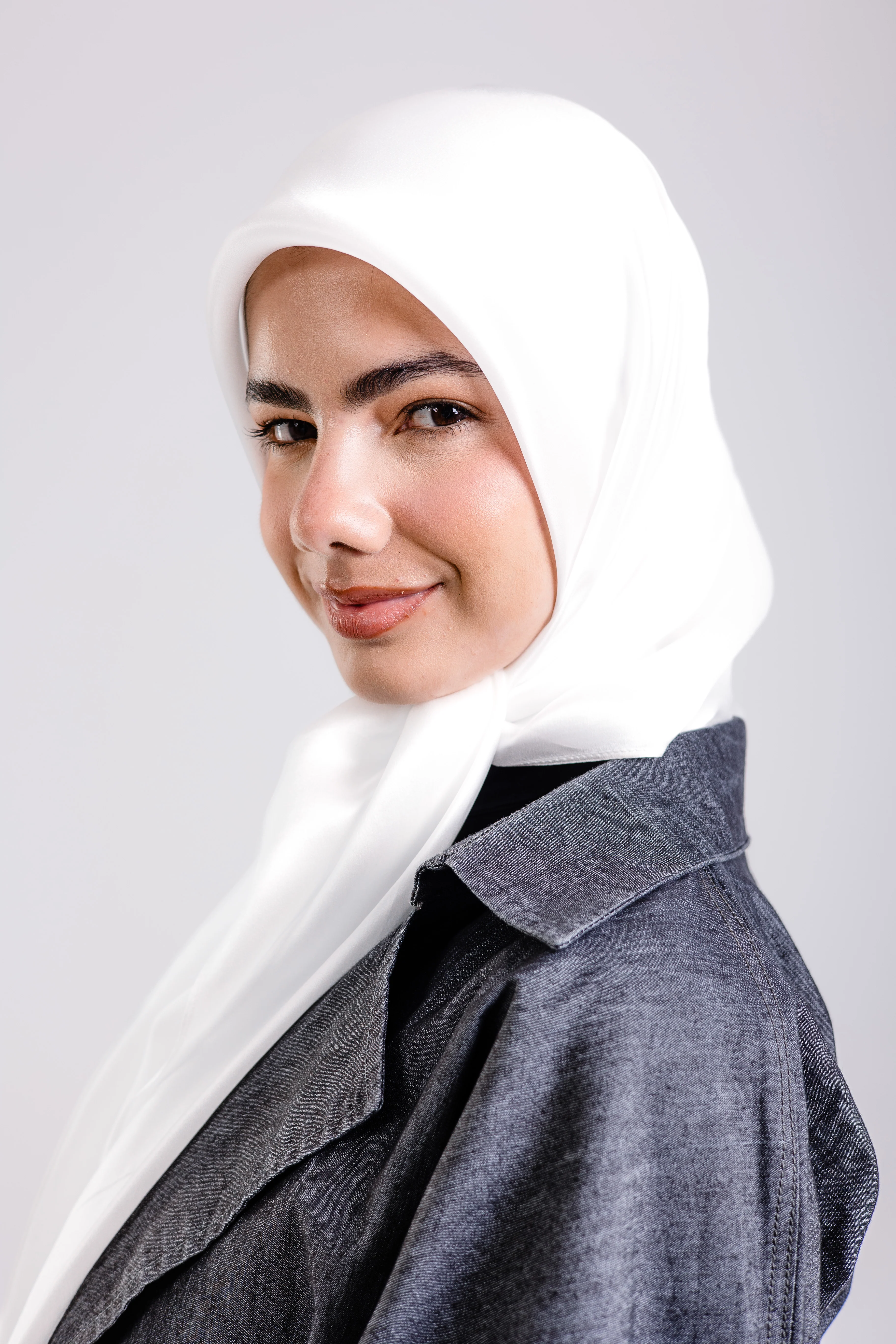 Crème Silk Square - Image 4